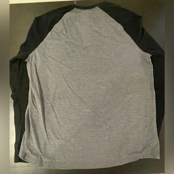 Urban Pipeline Long Sleeve Henley *Great Cond*. Size L - Picture 4 of 4